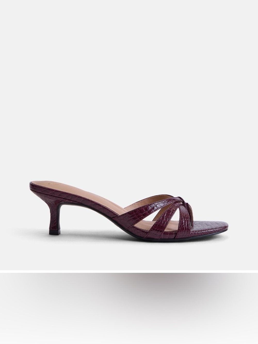 Time and Tru Women’s Faux Leather Kitten Heel Sandal